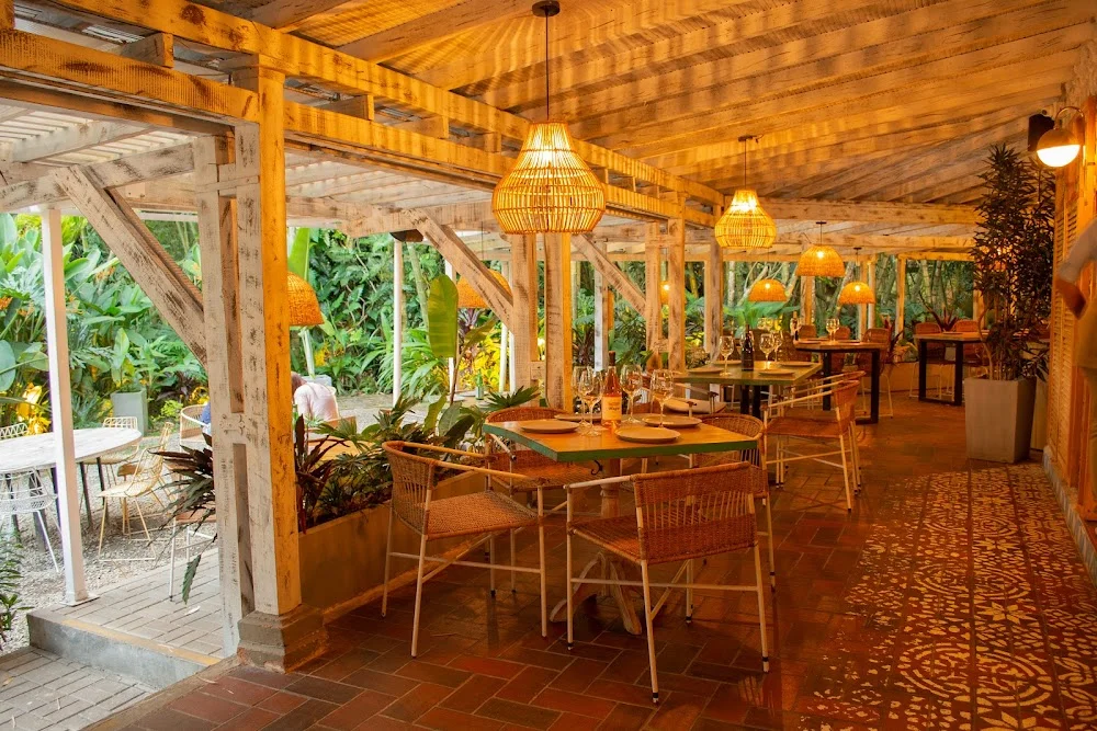 Restaurante Mar y Fuego - Bistró caribeño de cocina de autor en El Poblado, Medellín